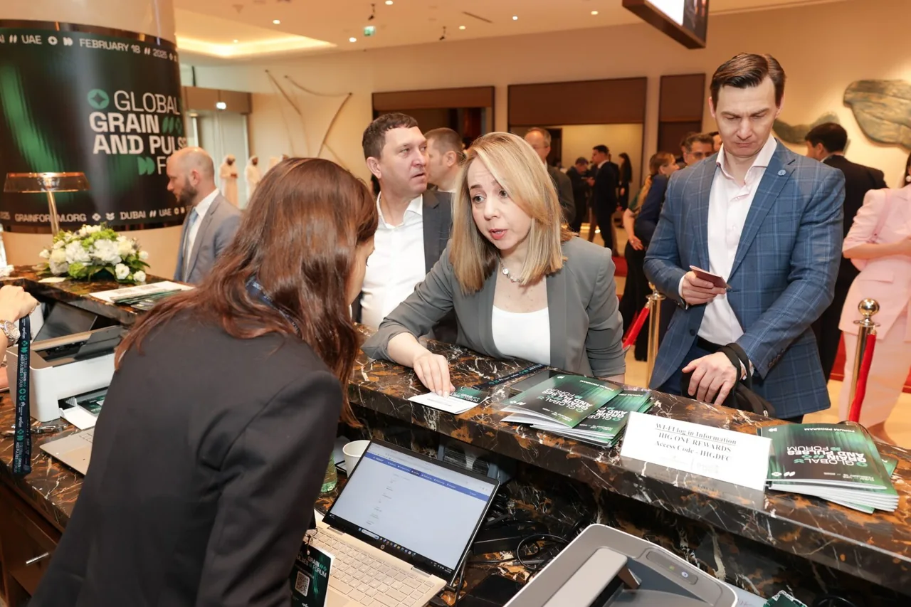 Equipo y participantes en el área de acreditaciones